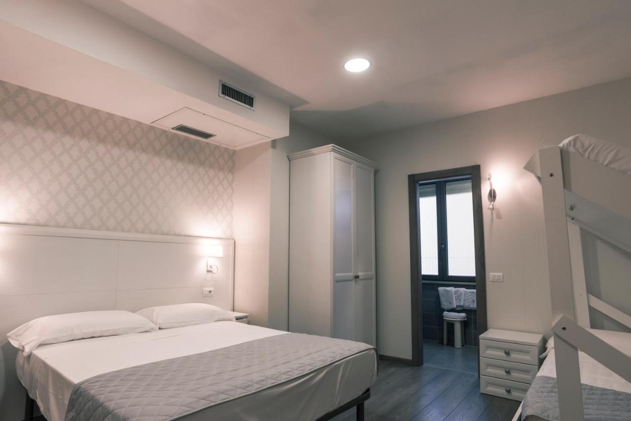 Hotel Marisa Albenga Eksteriør bilde