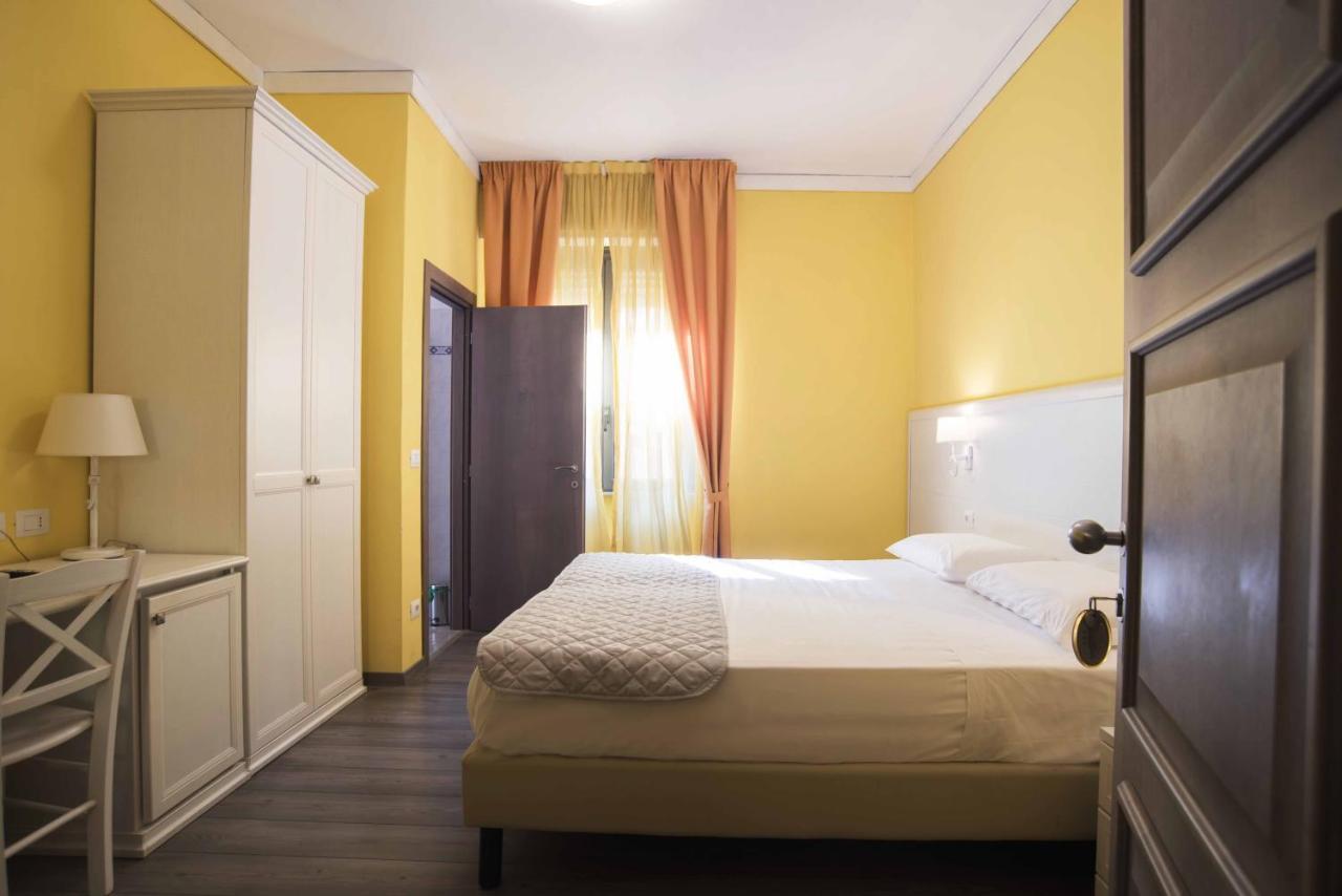 Hotel Marisa Albenga Eksteriør bilde