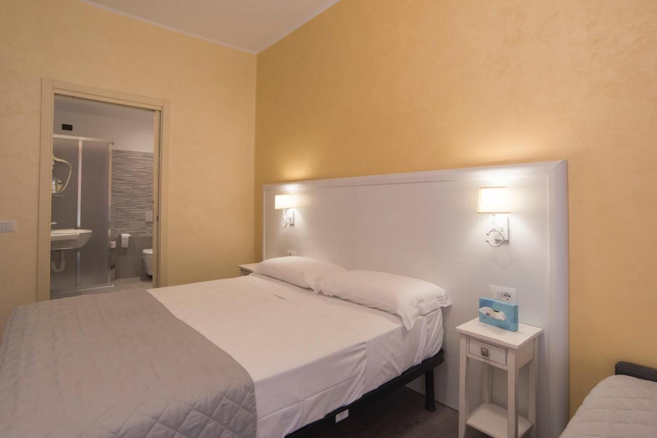 Hotel Marisa Albenga Eksteriør bilde
